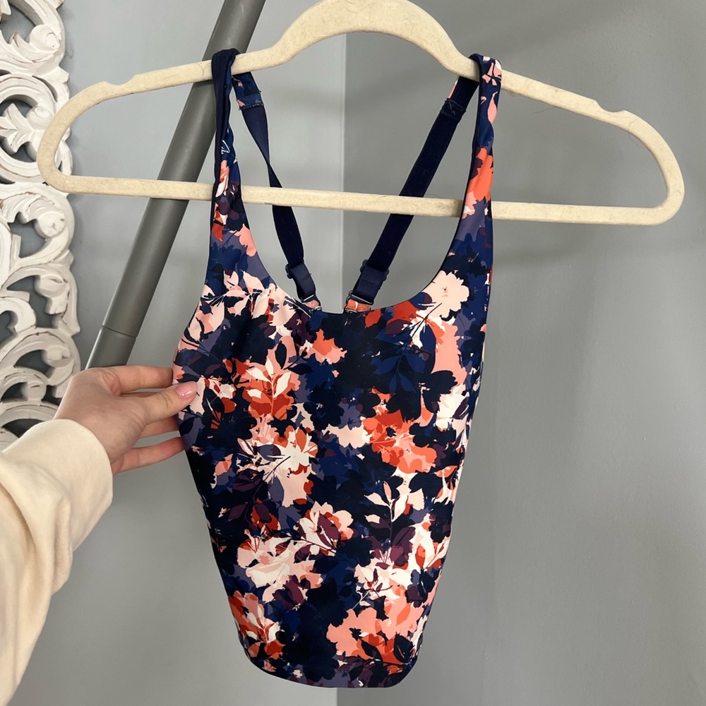 Old Navy activewear top